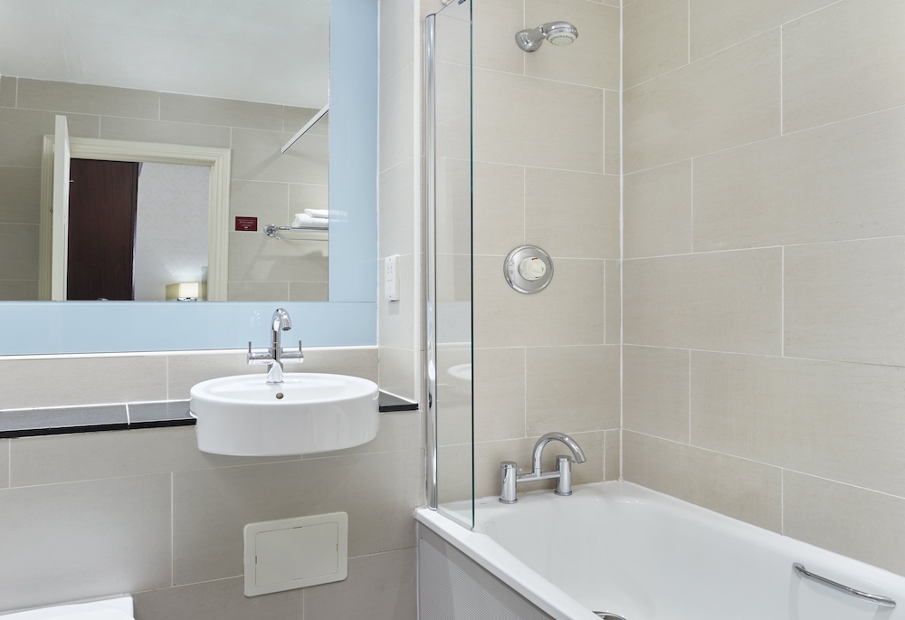 Leonardo Hotel Edinburgh City 7/23