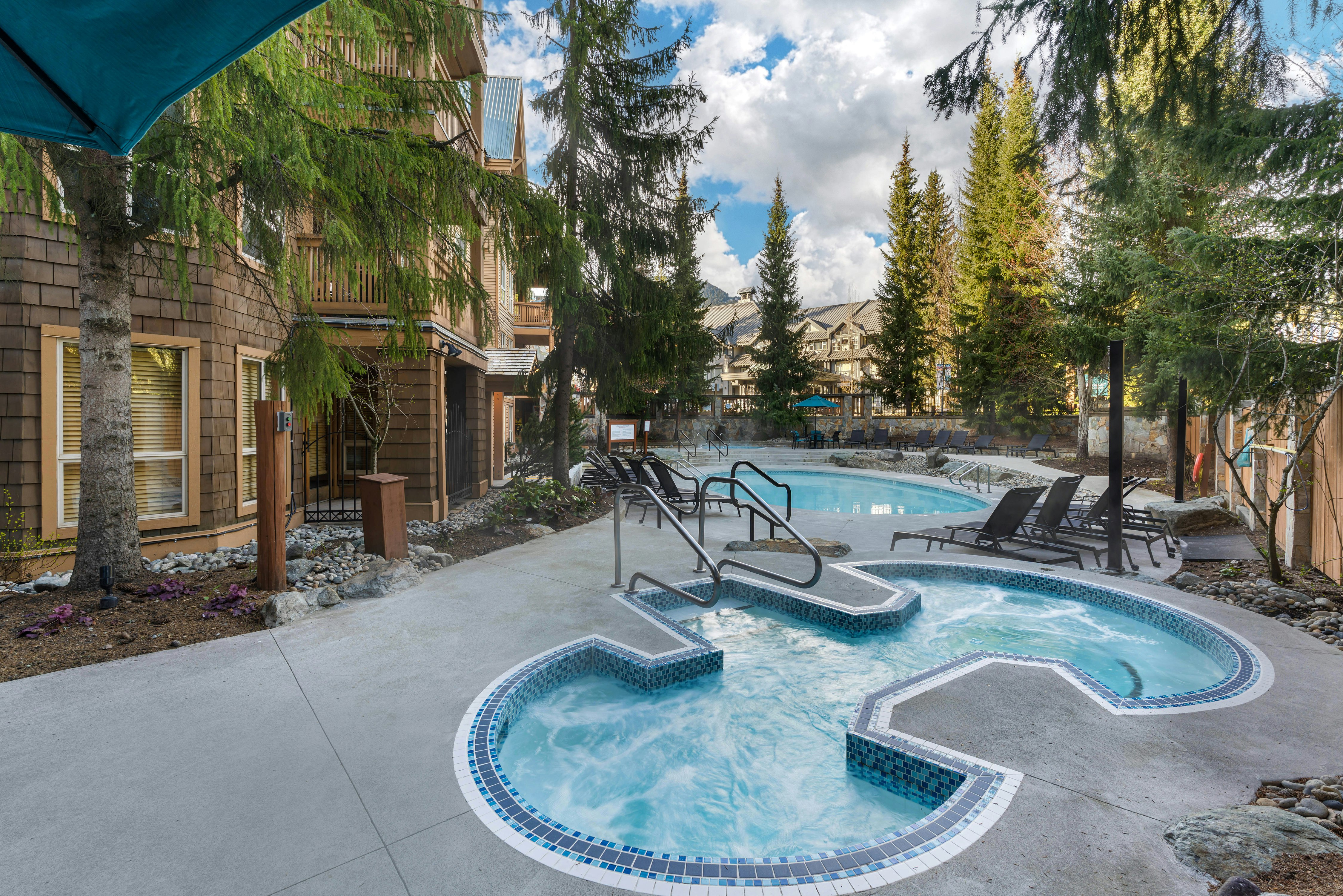 Hilton Grand Vacations Club Whistler (ex. Embarc Whistler) 56/59
