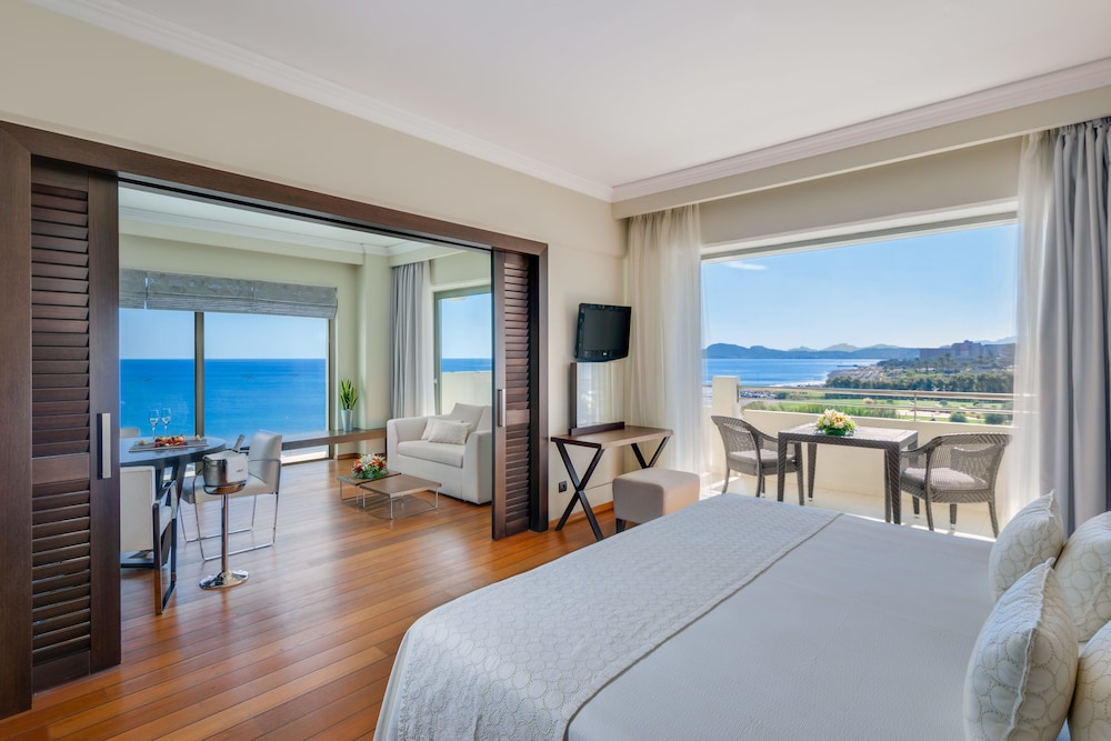Elysium Resort and Spa 4/38