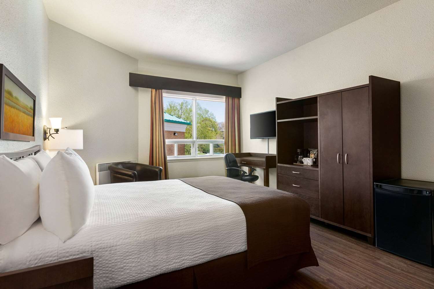Days Inn By Wyndham Montmagny 11/34