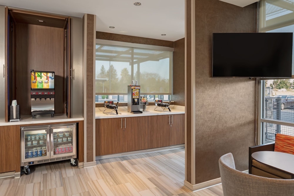 SpringHill Suites by Marriott West Sacramento 9/44
