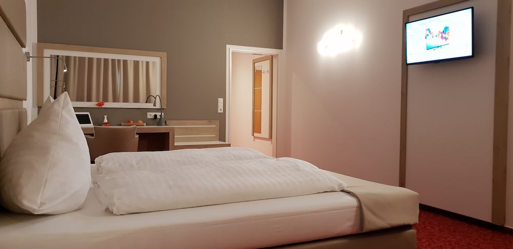 Confour Hotel 36/50