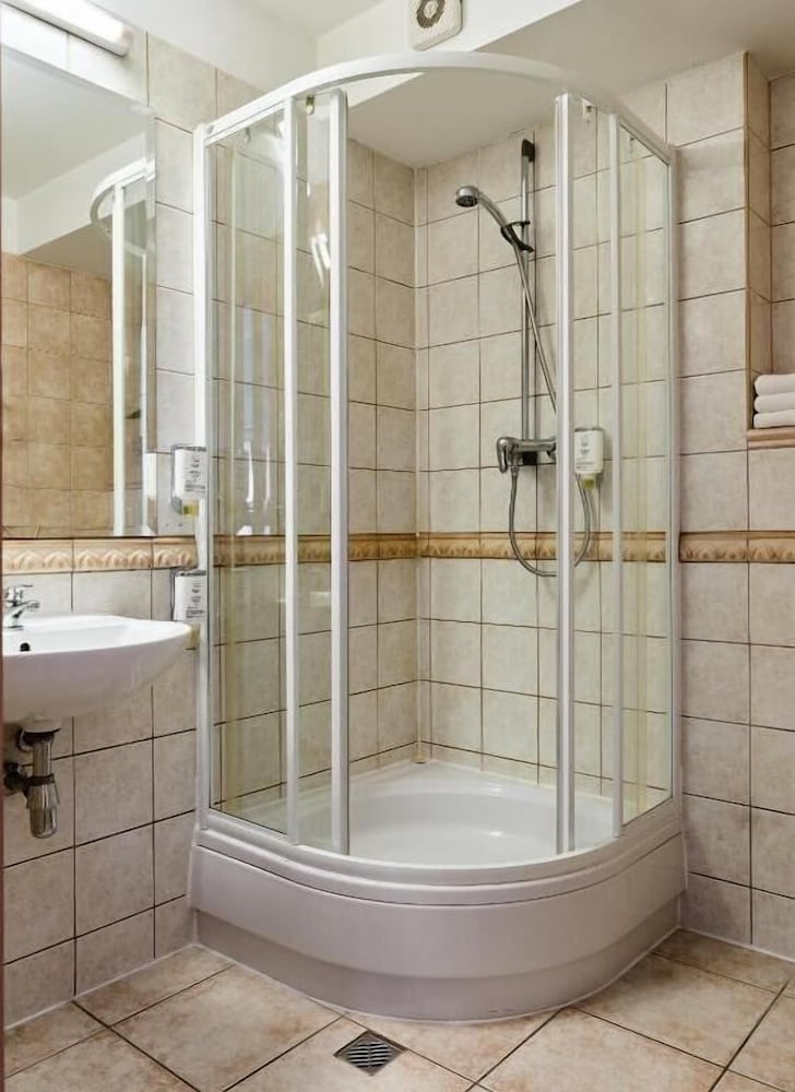 Witek Hotel 48/50