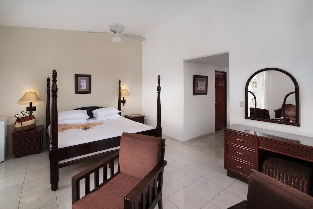 Lifestyle Tropical Beach Resort & Spa 9/40