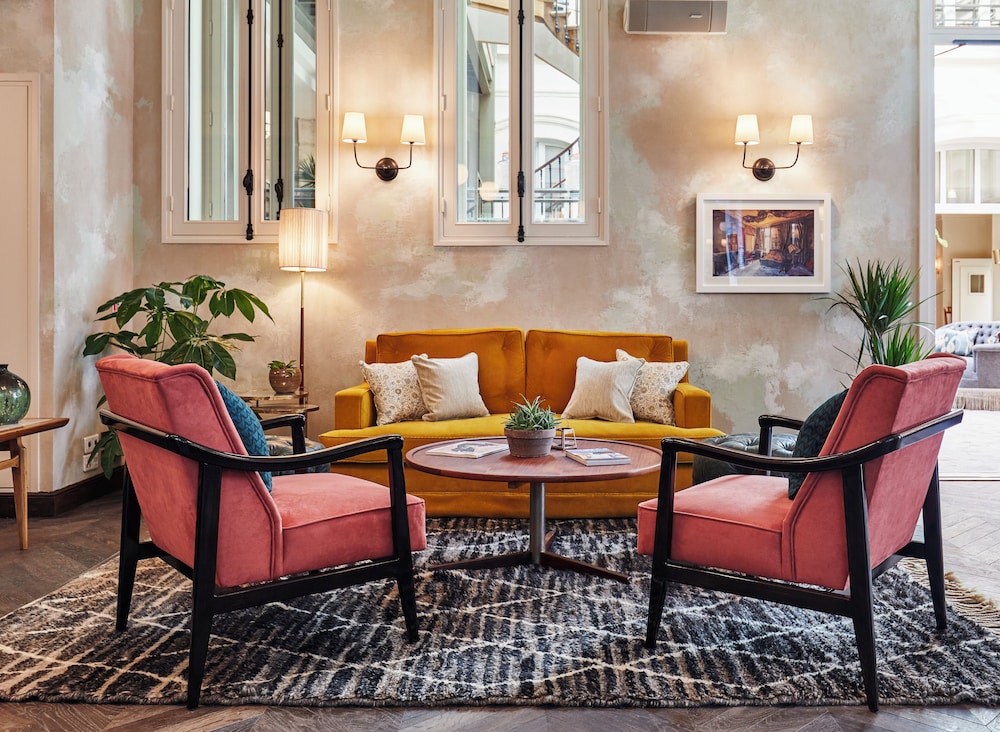 The Hoxton Paris 44/65