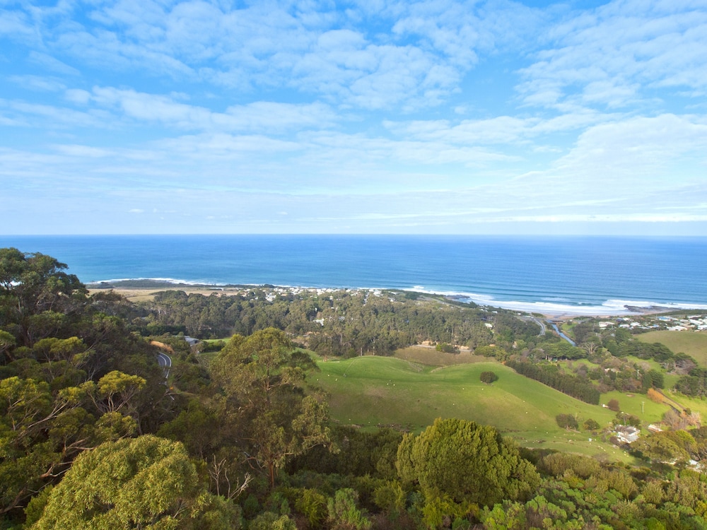 BEACON POINT OCEAN VIEW VILLAS 52/70