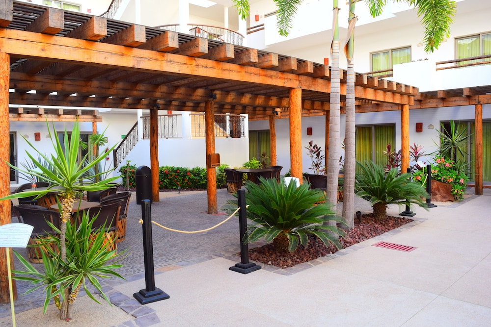 Hotel Santa Fe Loreto by Villa Group 6/75