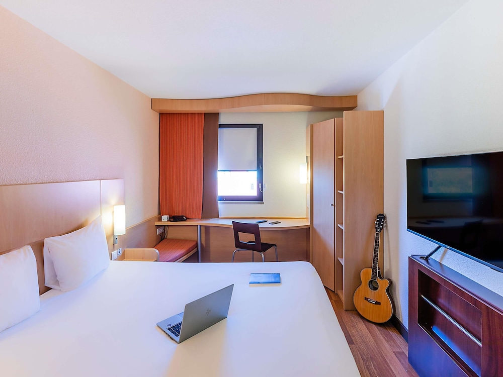 Ibis Lisboa Sintra 26/75