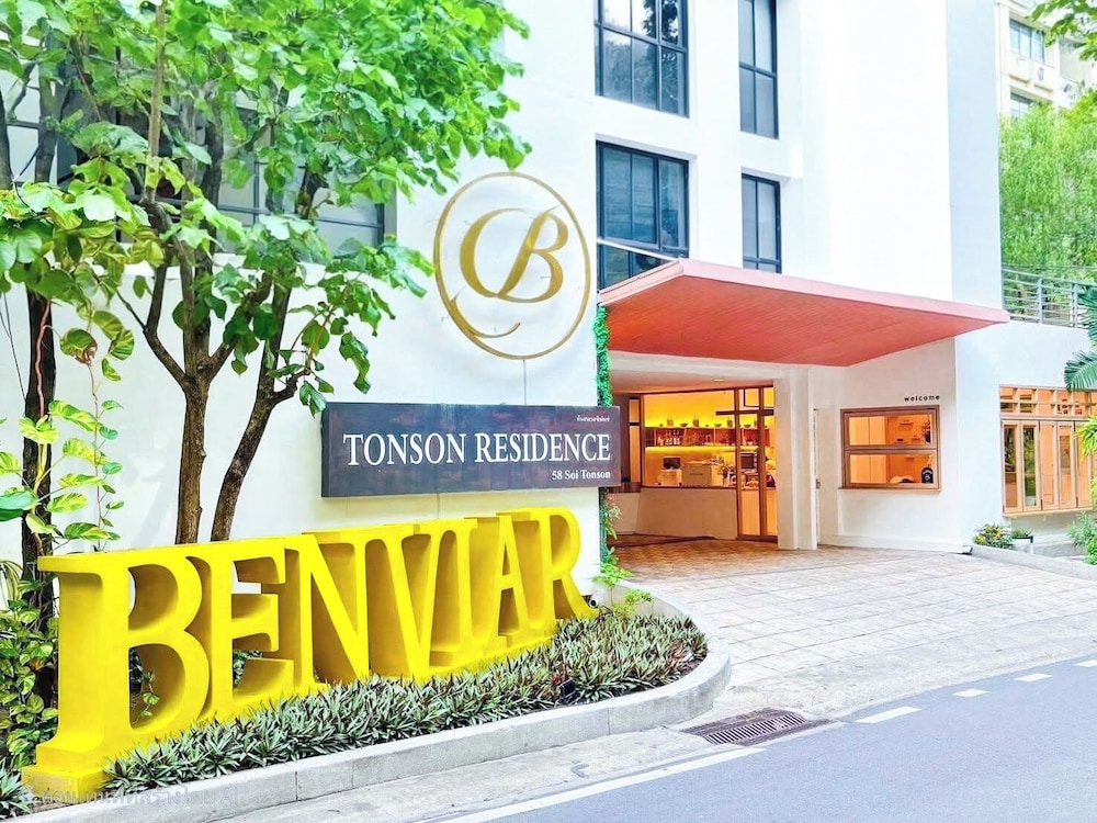 Benviar Tonson Residence 1/50