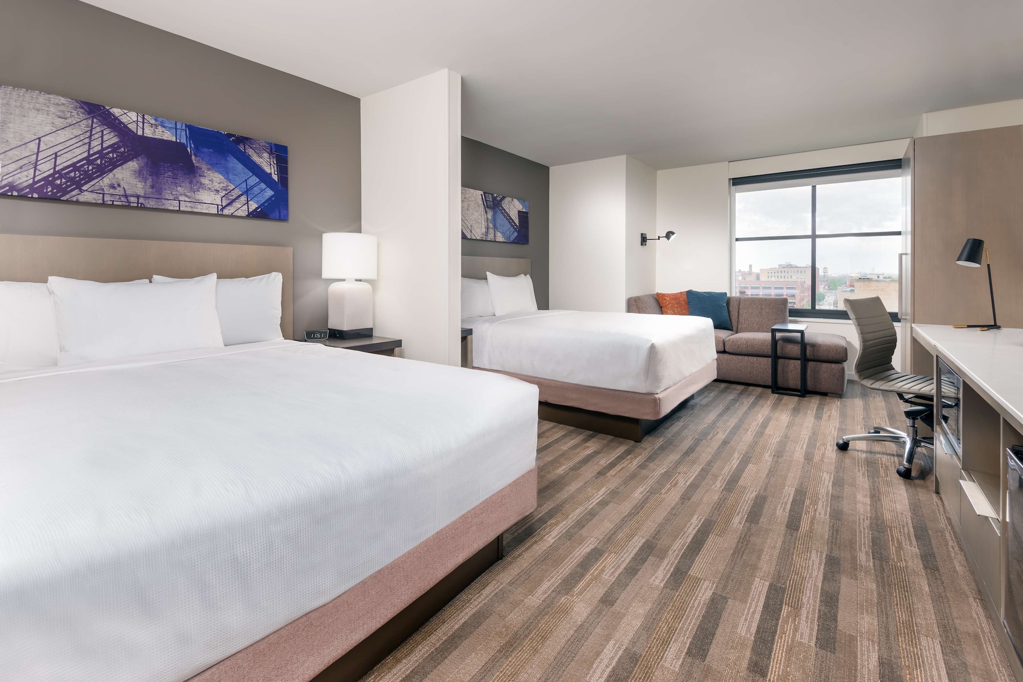 ROOM, 2 QUEEN BEDS, DEN