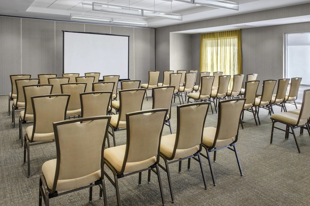 Springhill Suites By Marriott Long Island Brookhaven 14/21