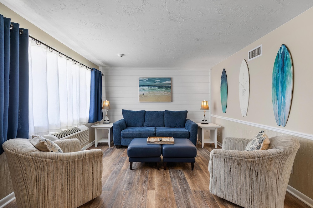 Coastal Waters Inn 56/74