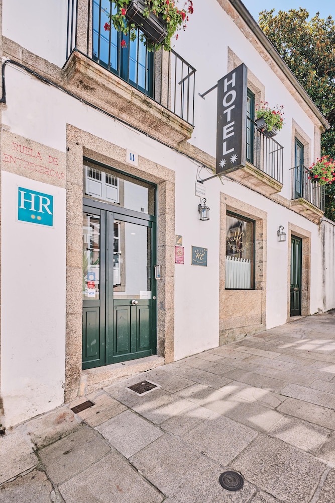 Hotel Entrecercas 20/23