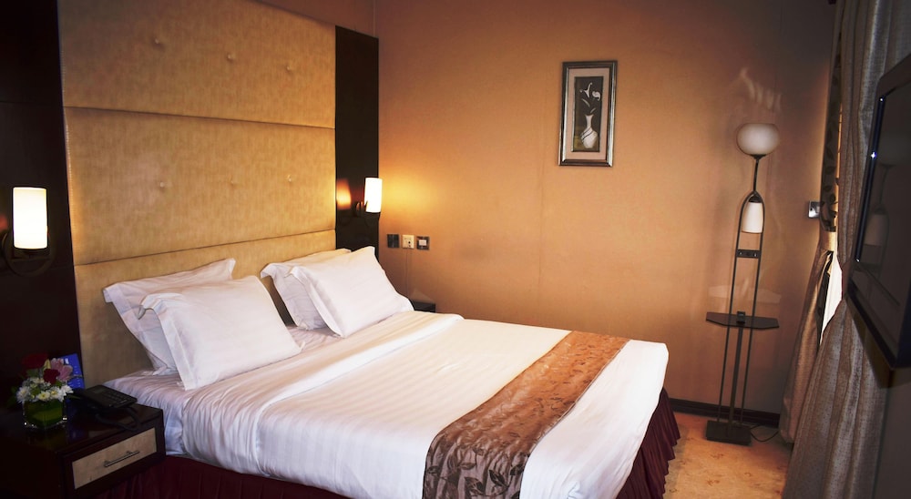 Manhattan Avenue Hotel 17/68