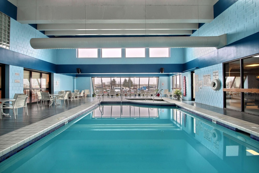 Best Western Executive Inn Kenosha/Pleasant Prairie 14/30