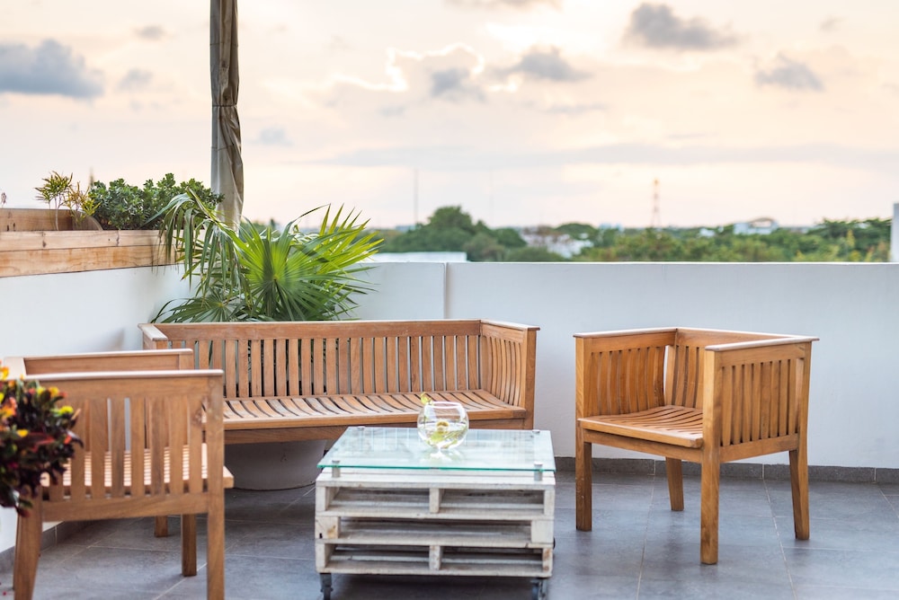 Soho Playa Hotel 52/64
