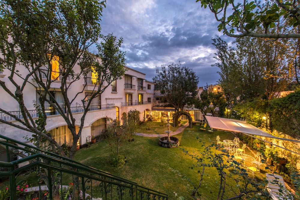 Hotel Boutique Villa Elisa 39/46
