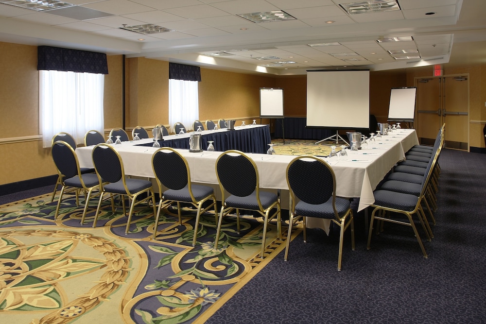 Atlantic Sands Hotel Conference Center 50/66
