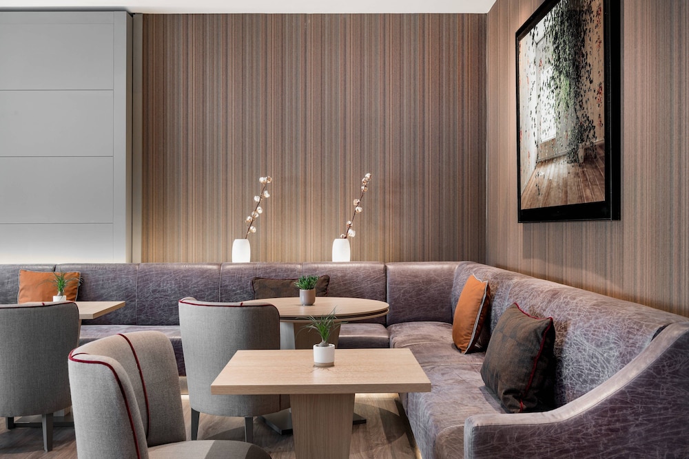 AC Hotel Bologna by Marriott 39/77