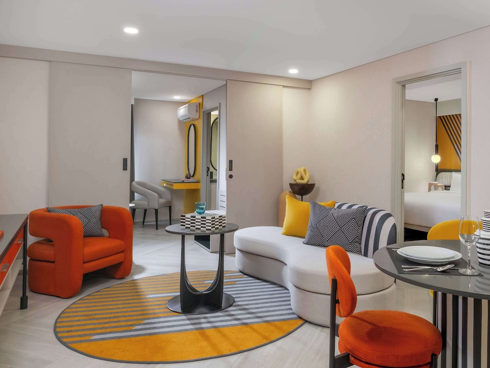 TRIBE Living Bangkok Sukhumvit 39 32/50