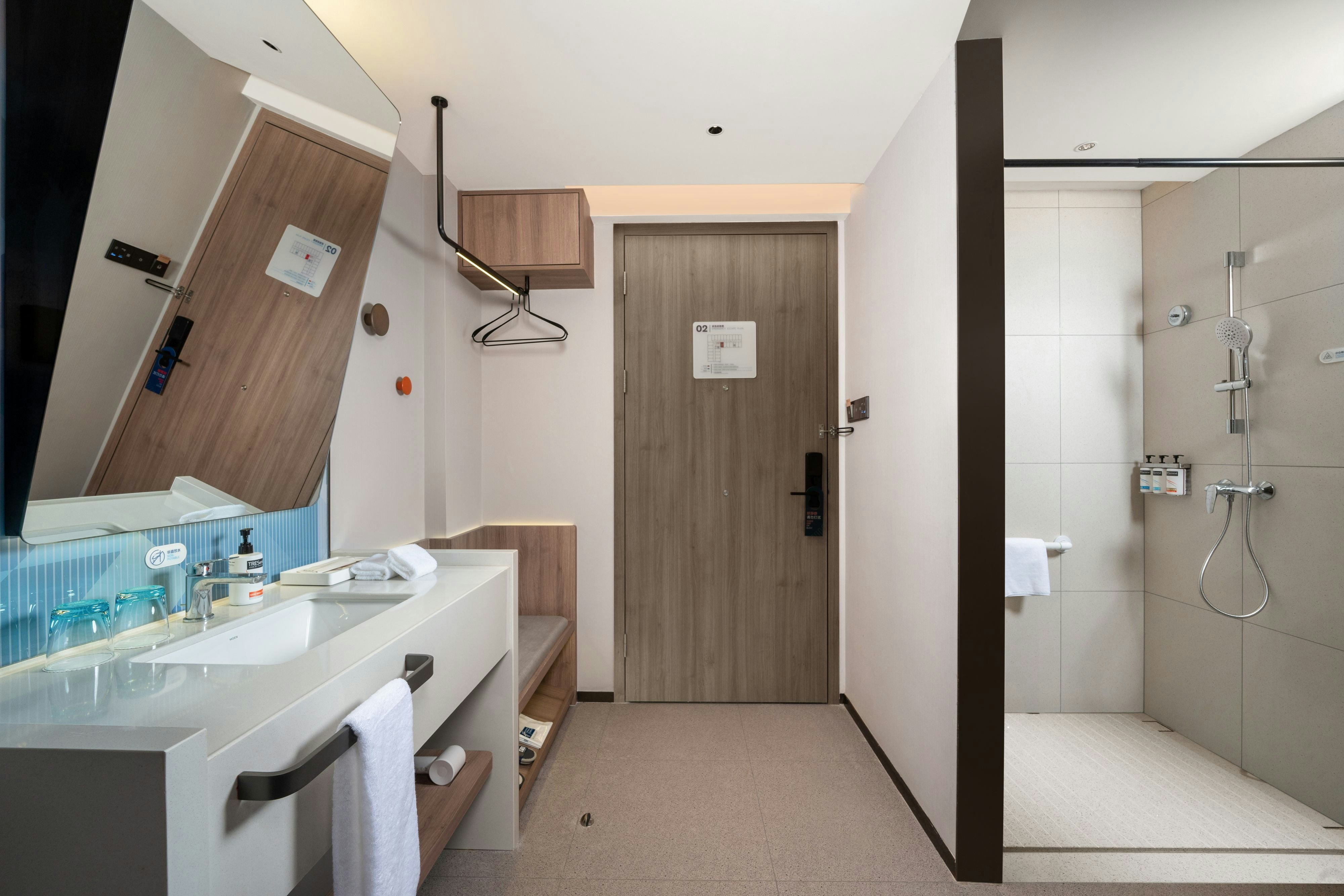 Holiday Inn Express Chongqing Ciqikou Ancient Town 50/50