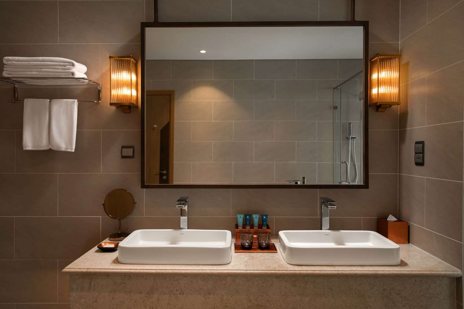 Wyndham Grand KN Paradise Cam Ranh 42/44