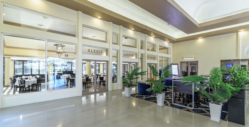 Alexis Park Resort 56/67