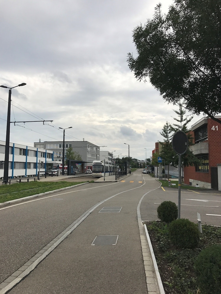 Ibis Budget Zurich Airport 43/69