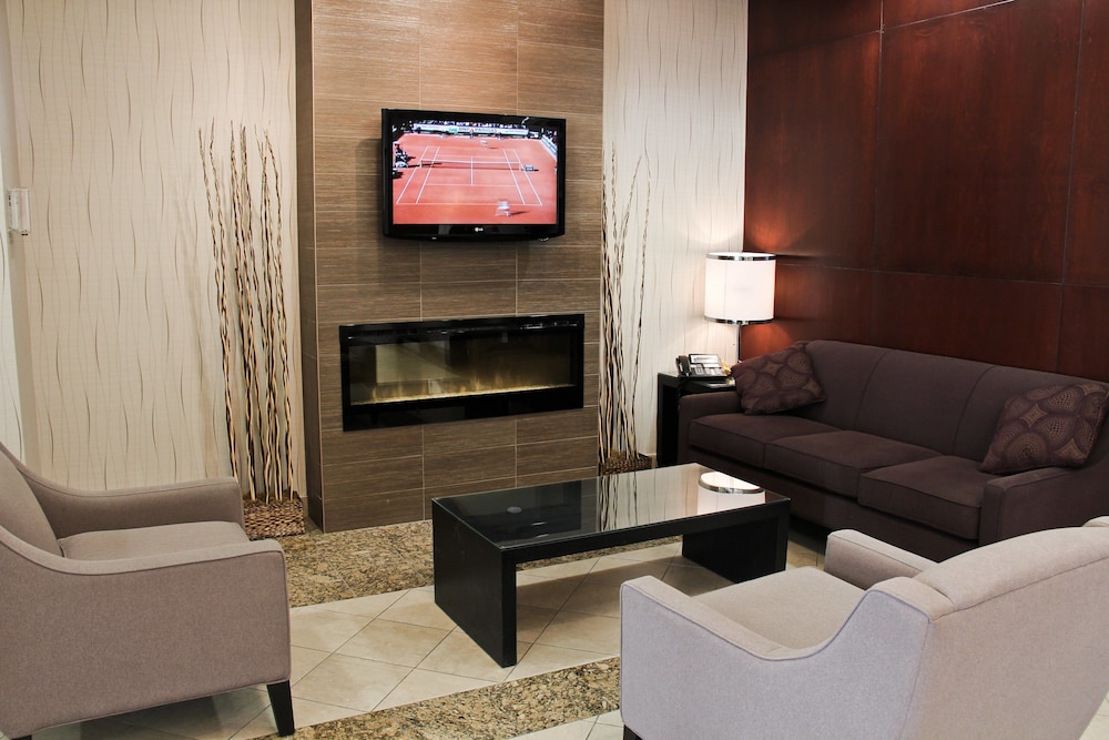 Holiday Inn Hotel And Suites Winnipeg Downtown 54/78