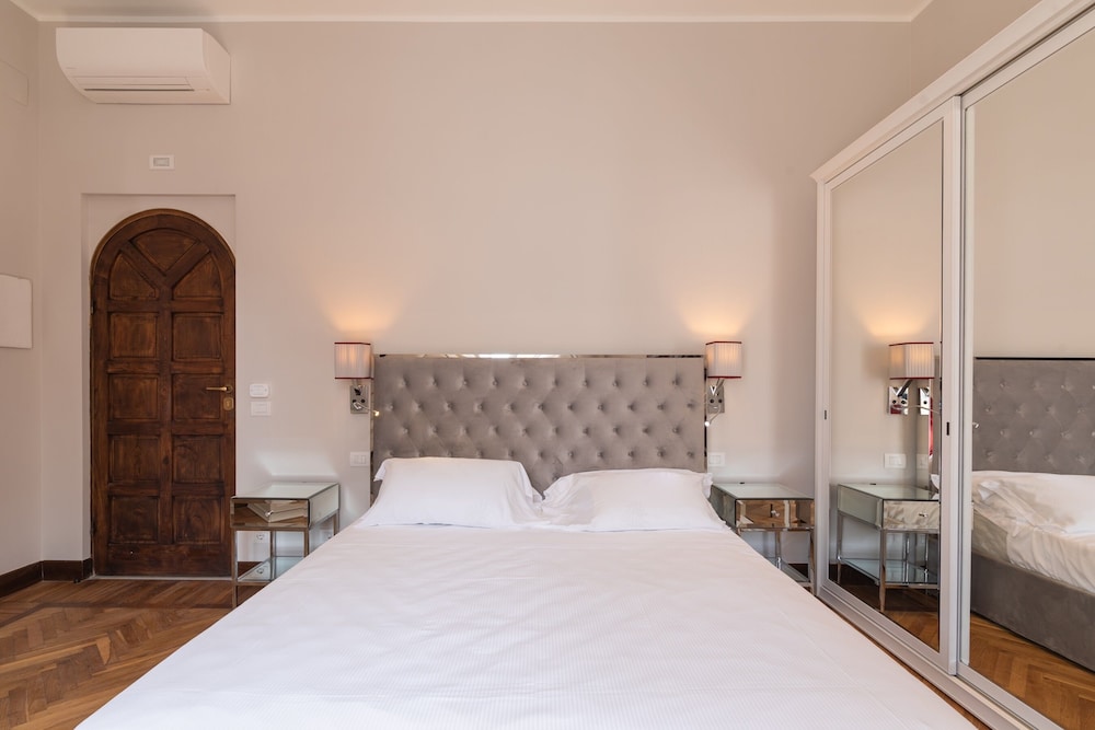 Junior Suite, Studio, Queen Bed