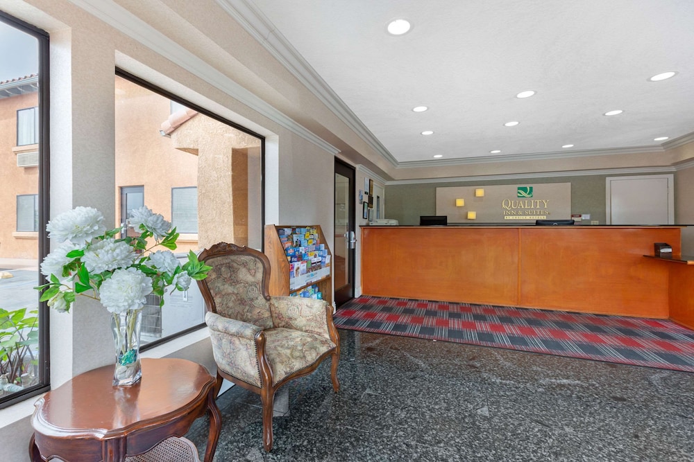 Quality Inn & Suites Oceanside Near Camp Pendleton 7/50