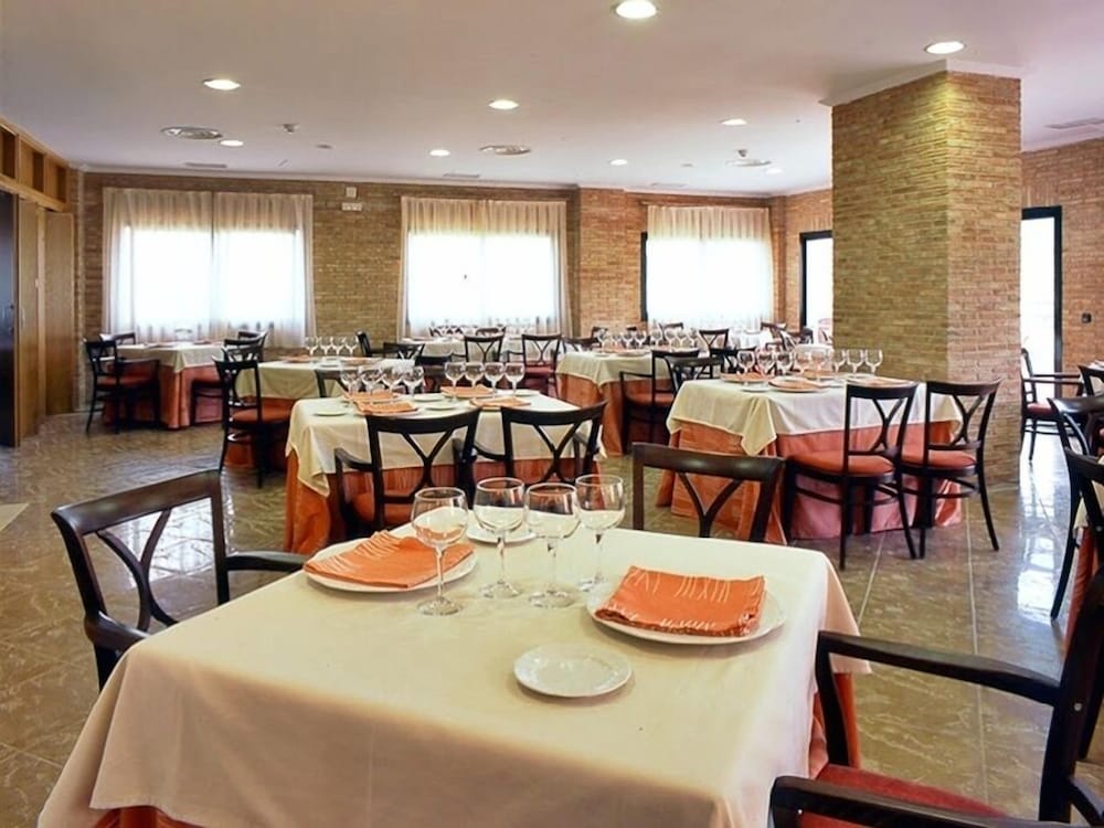 Hotel Mafalda De Castilla 24/43