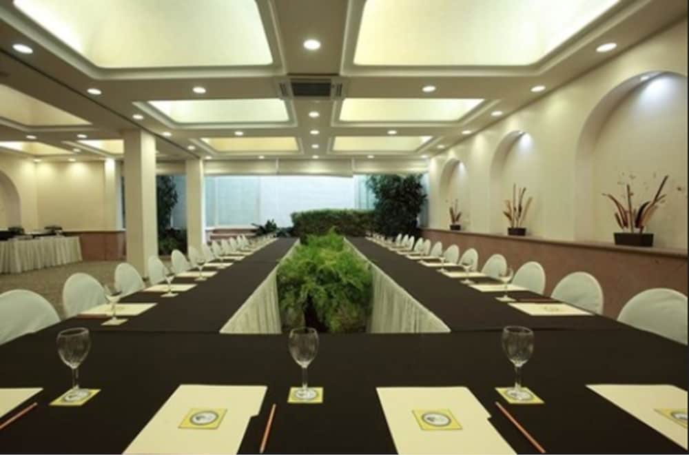 Hotel Quinta las Flores 56/71