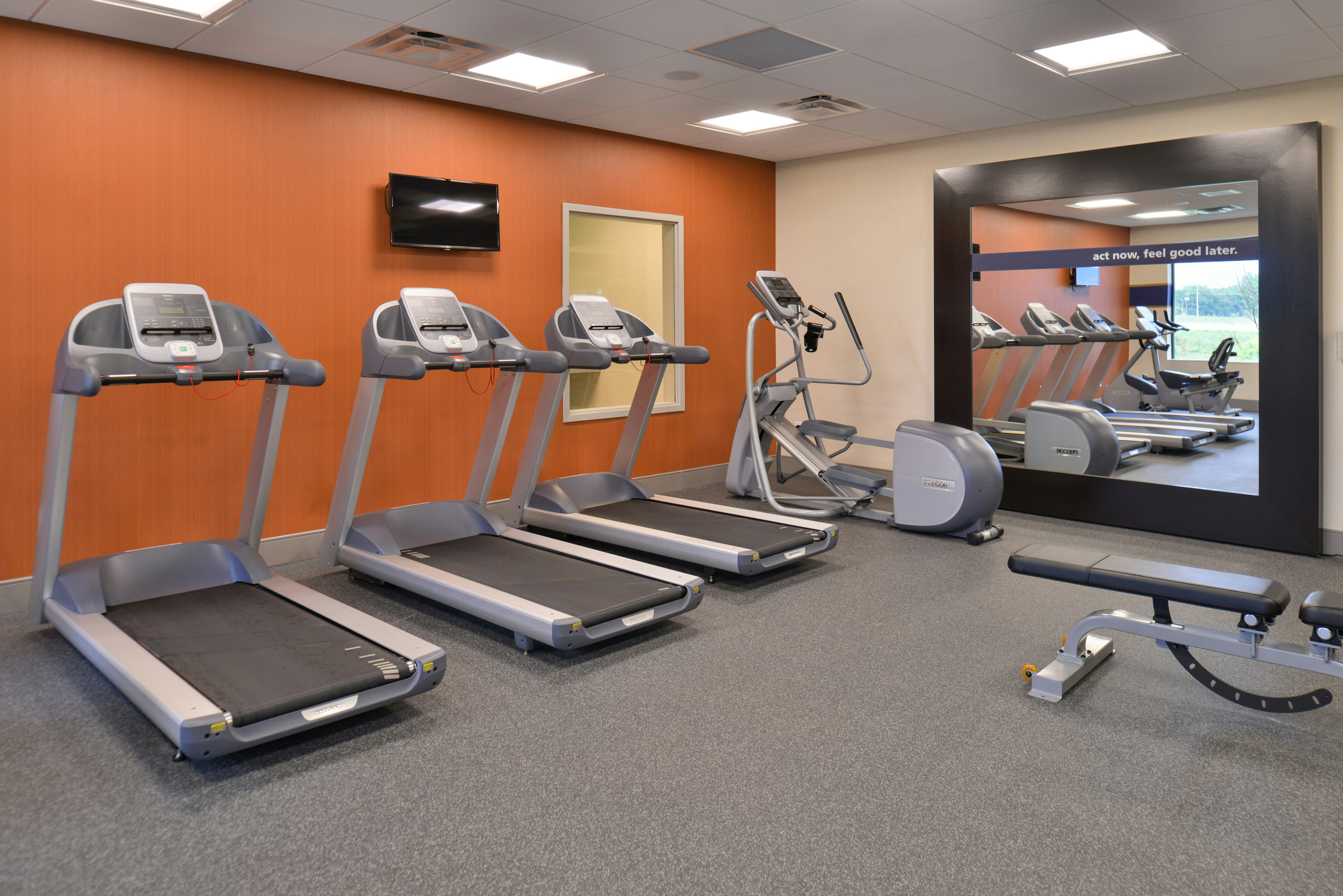 Hampton Inn And Suites Ames Ia 25/45