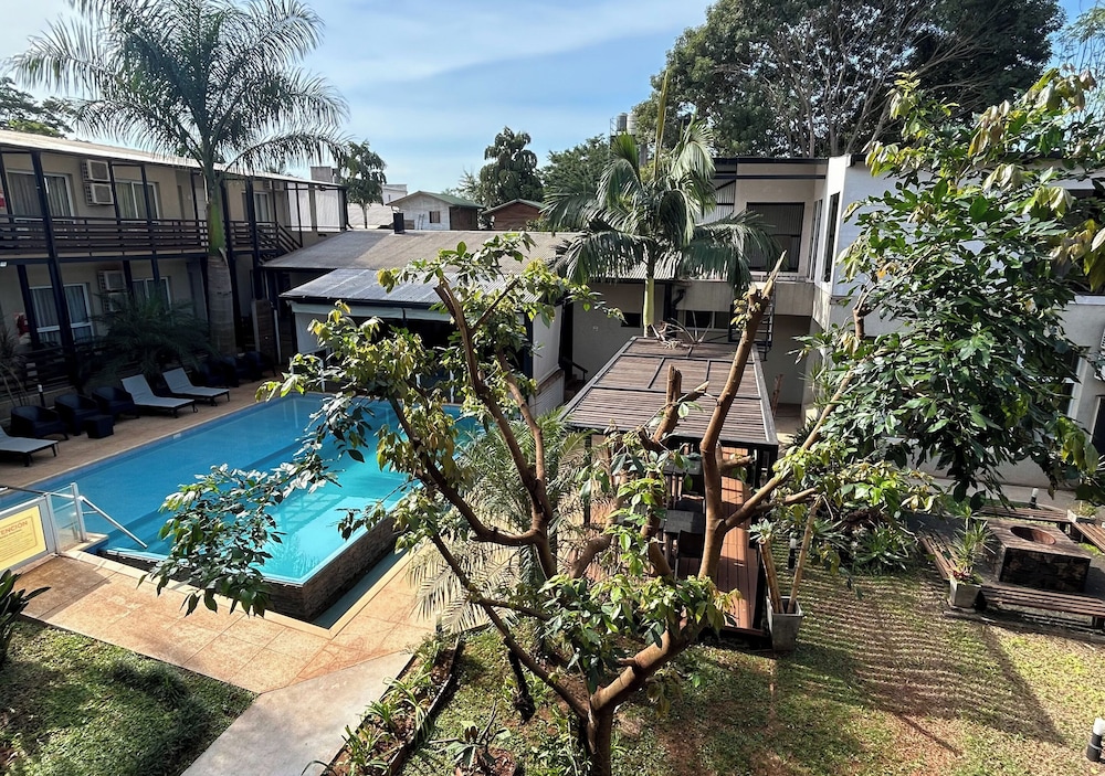 Inga Apart & Suites 42/46