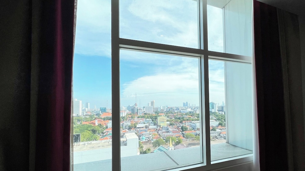 Leedon Hotel & Suites Surabaya 21/36