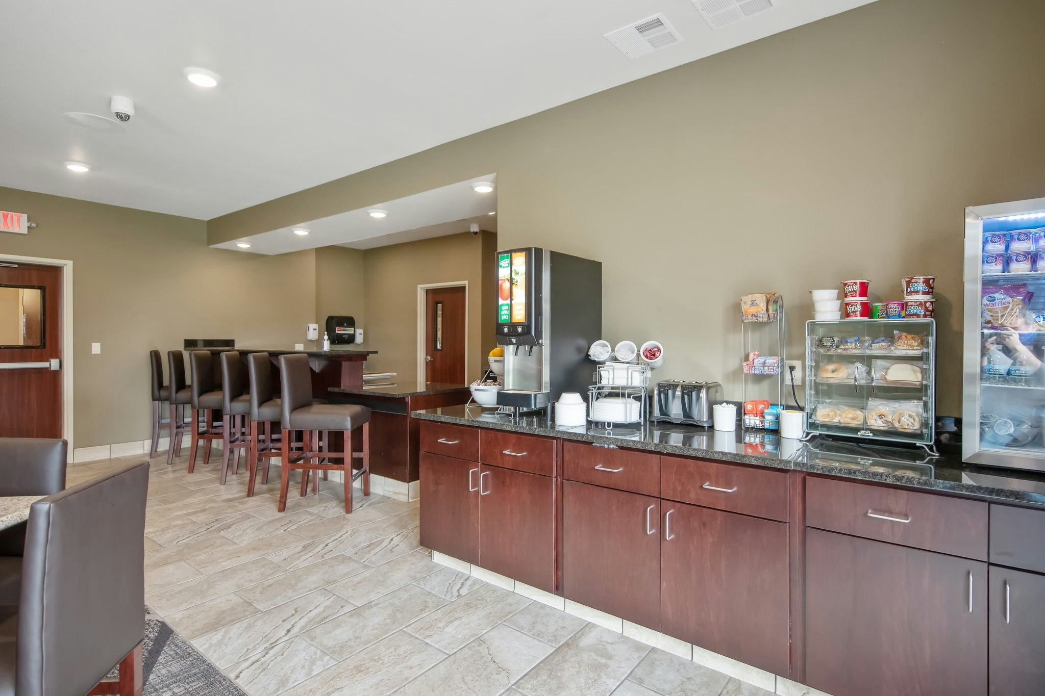 Cobblestone Hotel & Suites - Austin 33/50