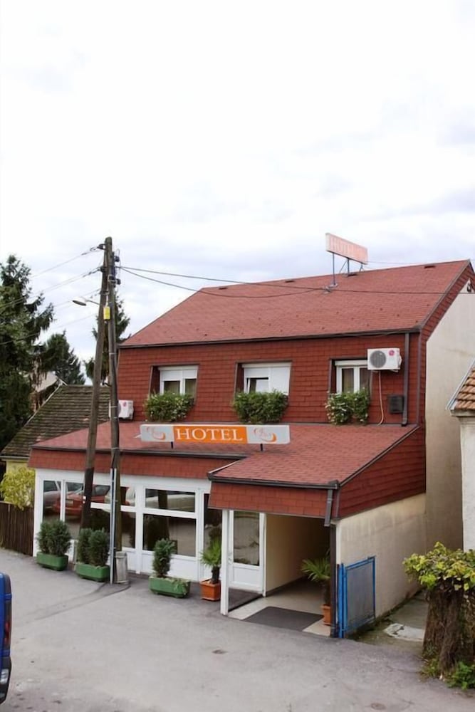 Hotel Fala 2/49