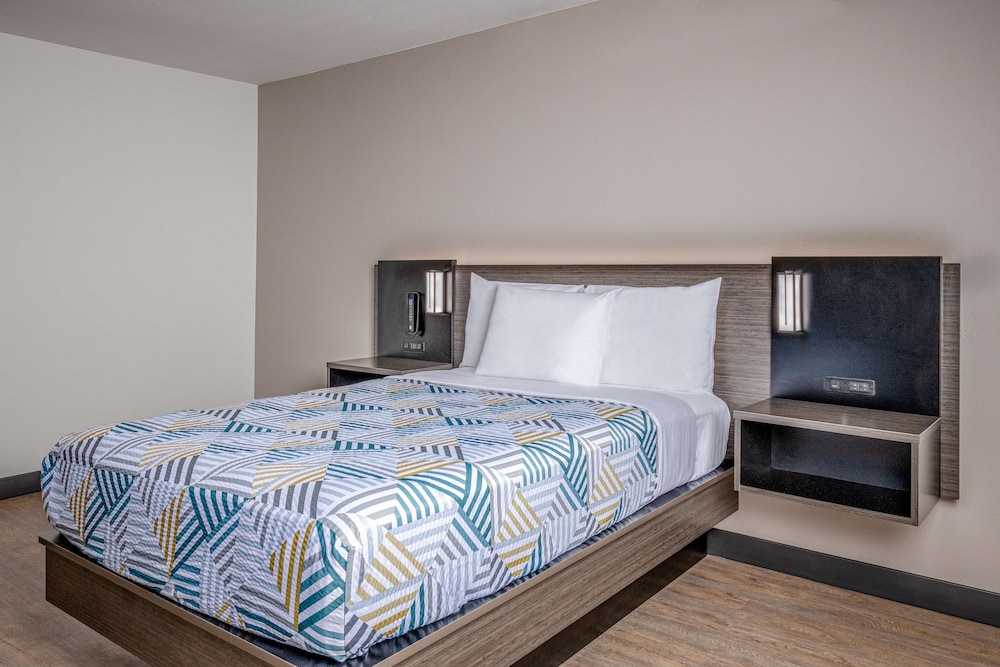 Motel6 Euless, TX - Dallas 19/28