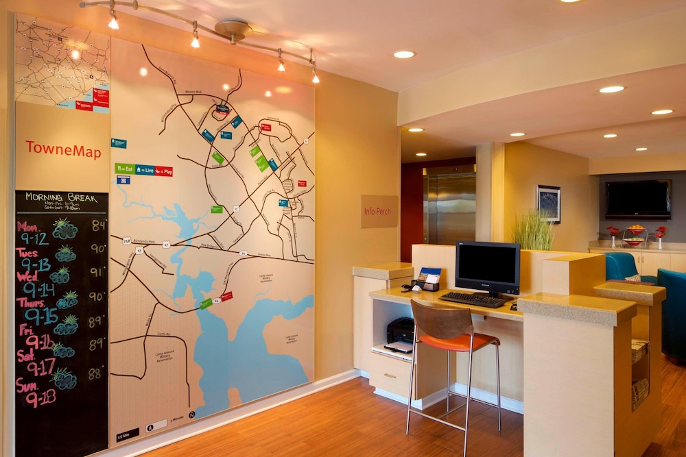 Towneplace Suites By Marriott Jacksonville 5/28