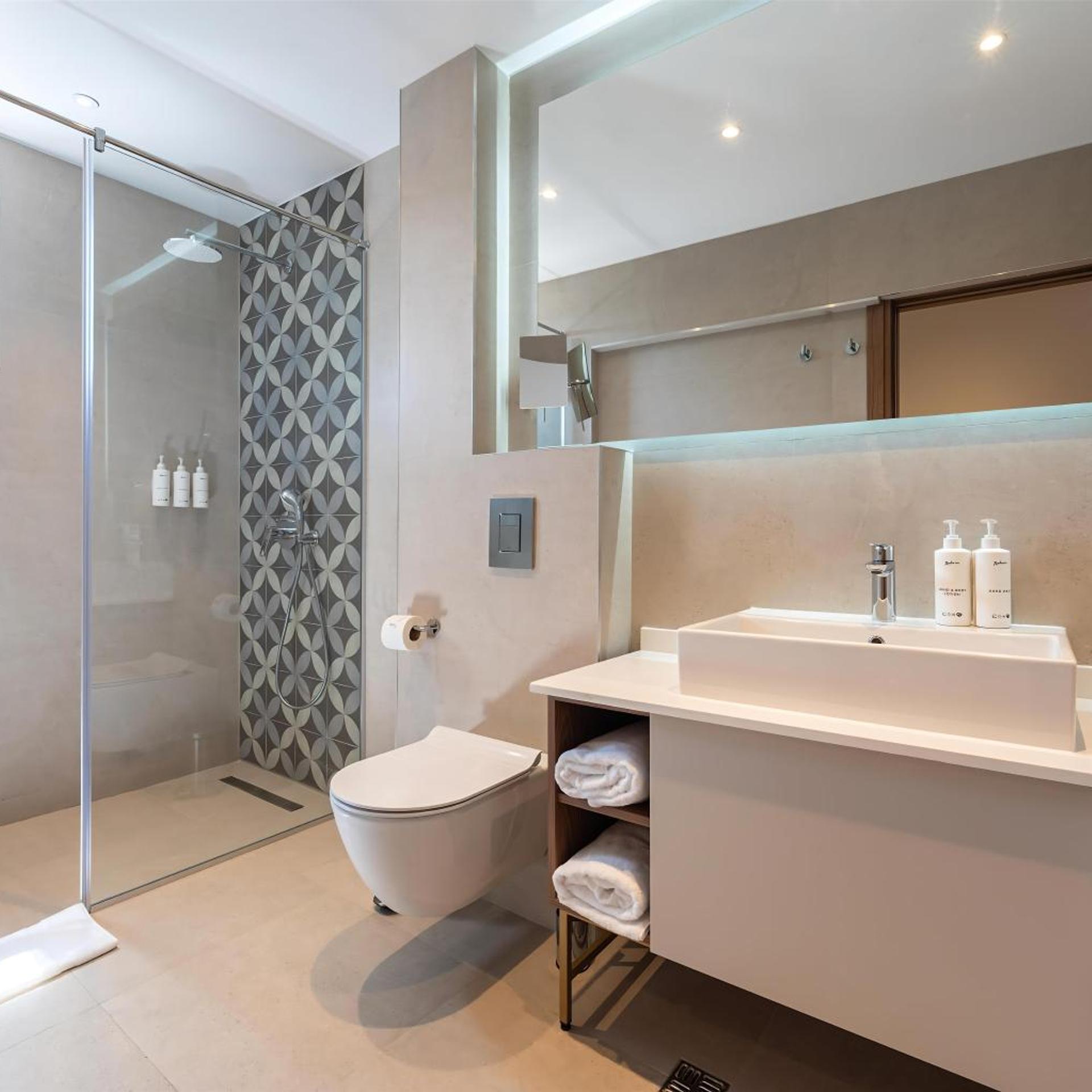جناح جونيور، Radisson Resort Ruza Vjetrova 9/10