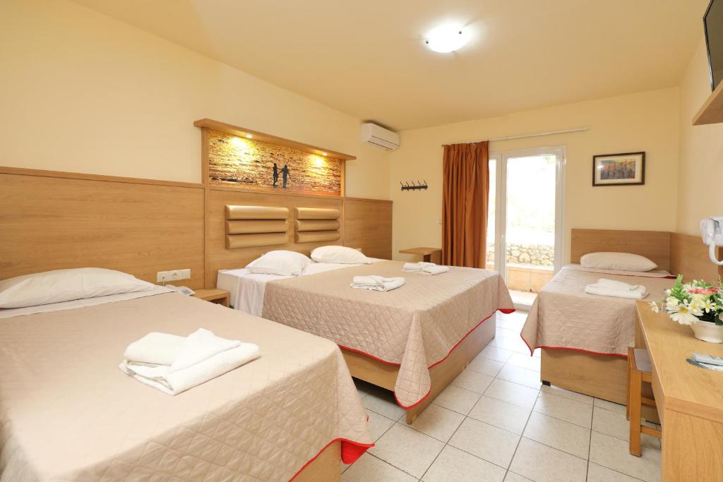 Sunbay Hotel 86/142