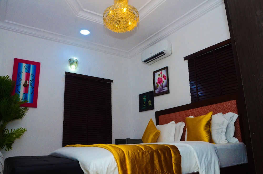 J. Gibson Hotel 19/50