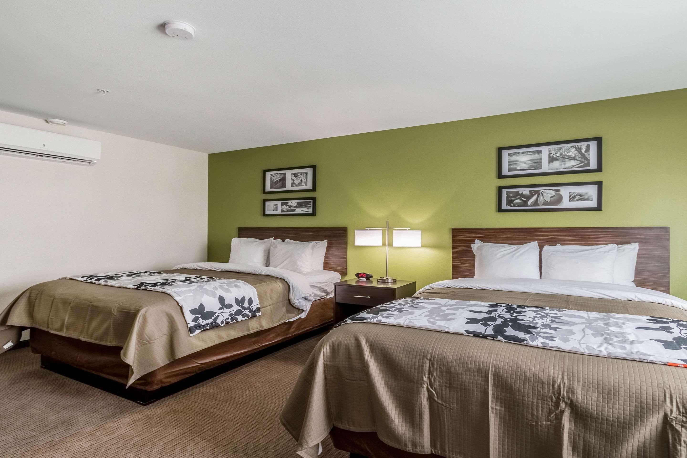 ROOM, 2 QUEEN BEDS