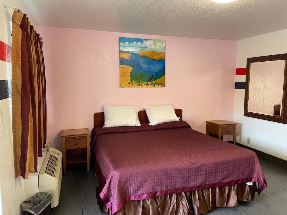 Laurel Inn 13/34
