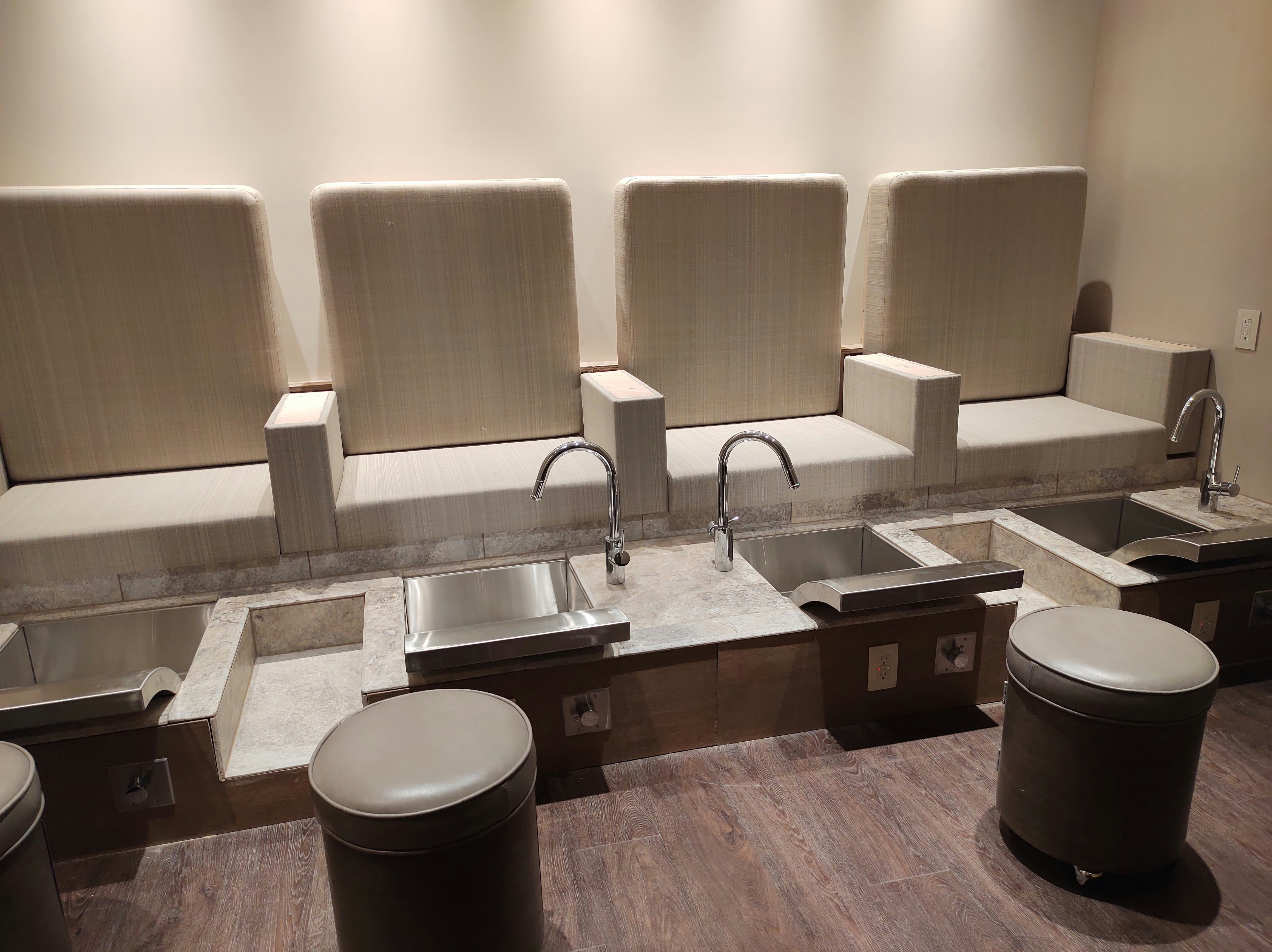 Hoodoo Moab, Curio Collection by Hilton 44/48