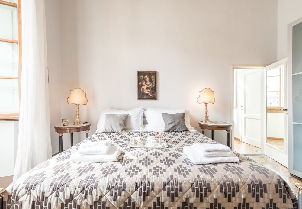 4 BEDROOMS, CONDO, COMFORT