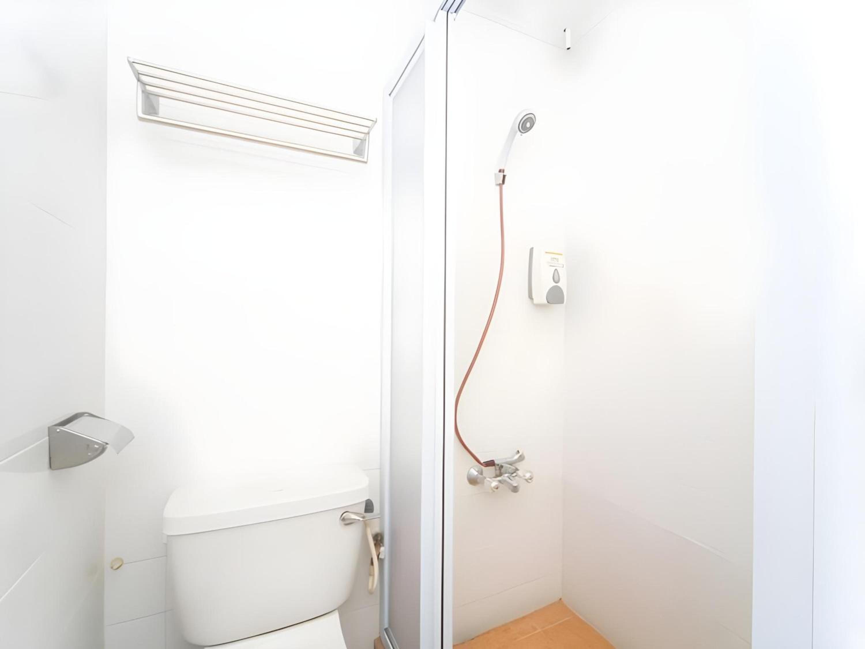 Oyo 1026 Hotel Lutana 39/39