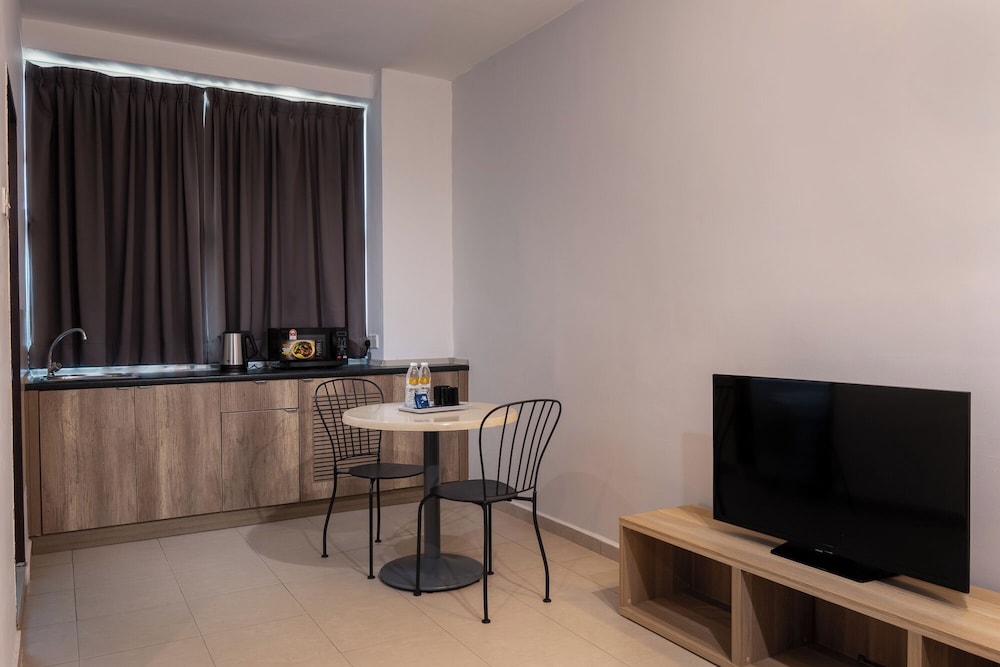 Golden View Serviced Apartment 58/67
