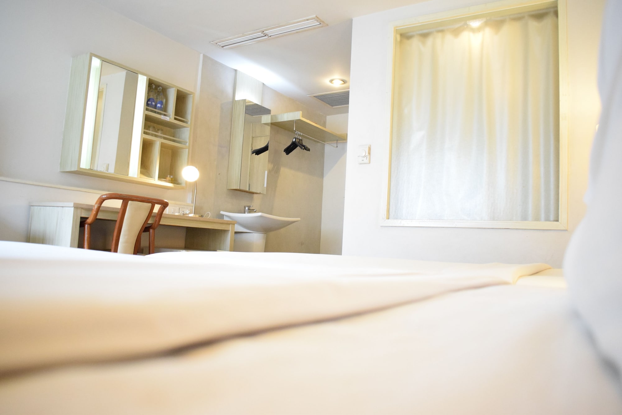 PREMIUM TWIN ROOM